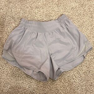 Lululemon Hotty Hot LR 4 in.